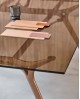 Bureau de direction Arkitek, plateau verre. Design espagnol disponible à La Réunion chez Offital.